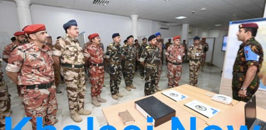 وزارة الدفاع العمانية تتابع تمرين "صنع القرار 12" بكلية الدفاع الوطني