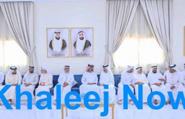 ولي عهد عجمان الشيخ عمار بن حميد يعزي في وفاة عائشة الخاجة