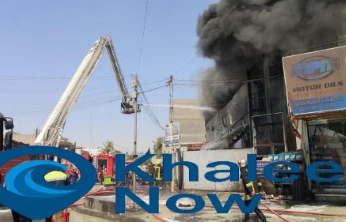 العراق: إخماد حريق ضخم في الكرادة وسط بغداد دون تسجيل إصابات بشرية