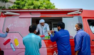 الامارات الان | «ثلاجة الفريج» تروي ظمأ العمال بمليوني عبوة مياه ومثلجات (فيديو) | اخبار الامارات